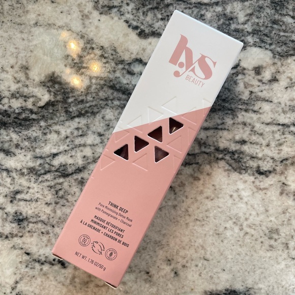 LYS BEAUTY | Think Deep Pore Minimizing Detox Mask with Pomegranate + Charcoal - Picture 2 of 3